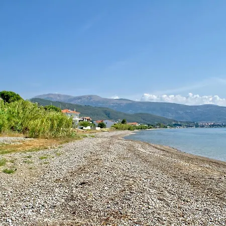 Epipleon Luxury Suites -105- Δωμάτιο 35Τμ Με Βεράντα 35Τμ Μπροστά Στη Θάλασσα Nafpaktos Exterior foto