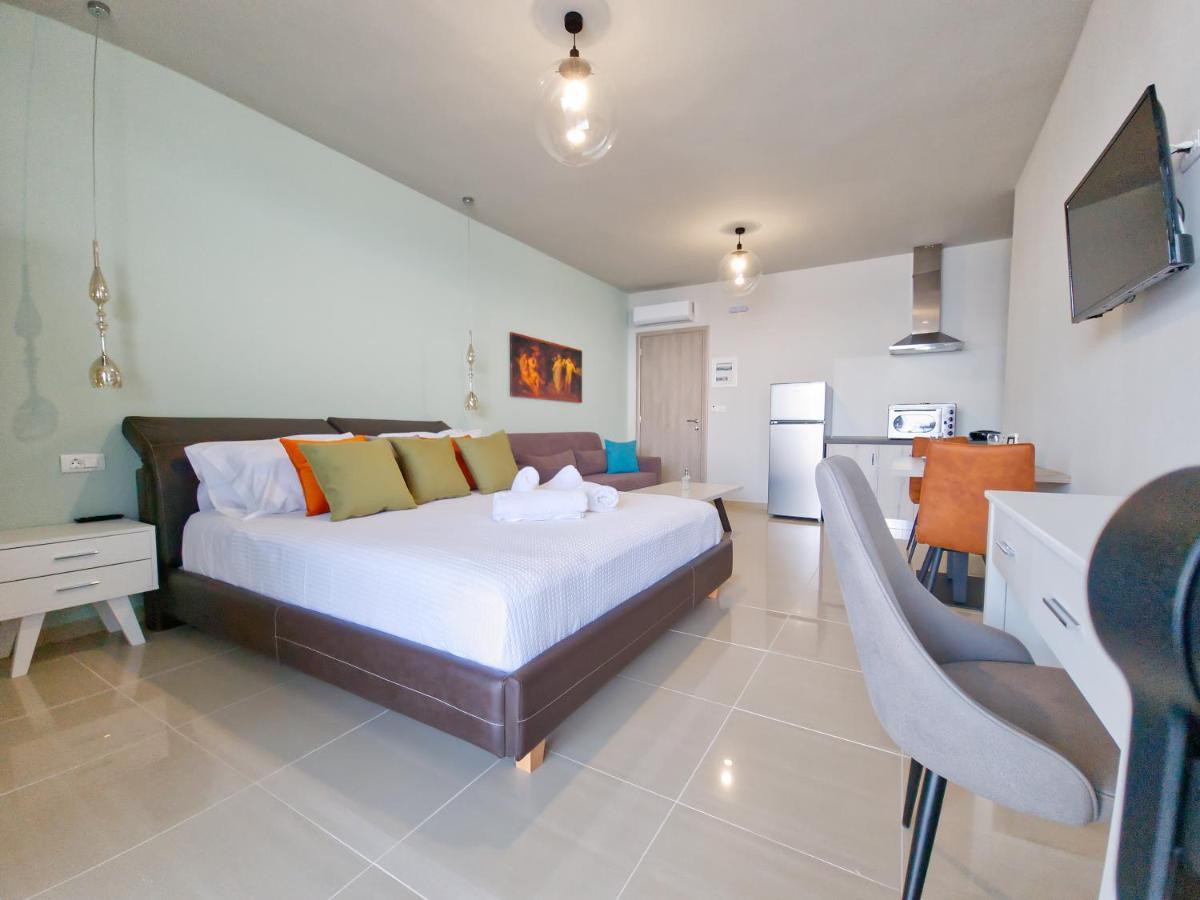 Epipleon Luxury -105- 35τμ με βεράντα 35τμ μπροστά στη θάλασσα Apartment Nafpaktos