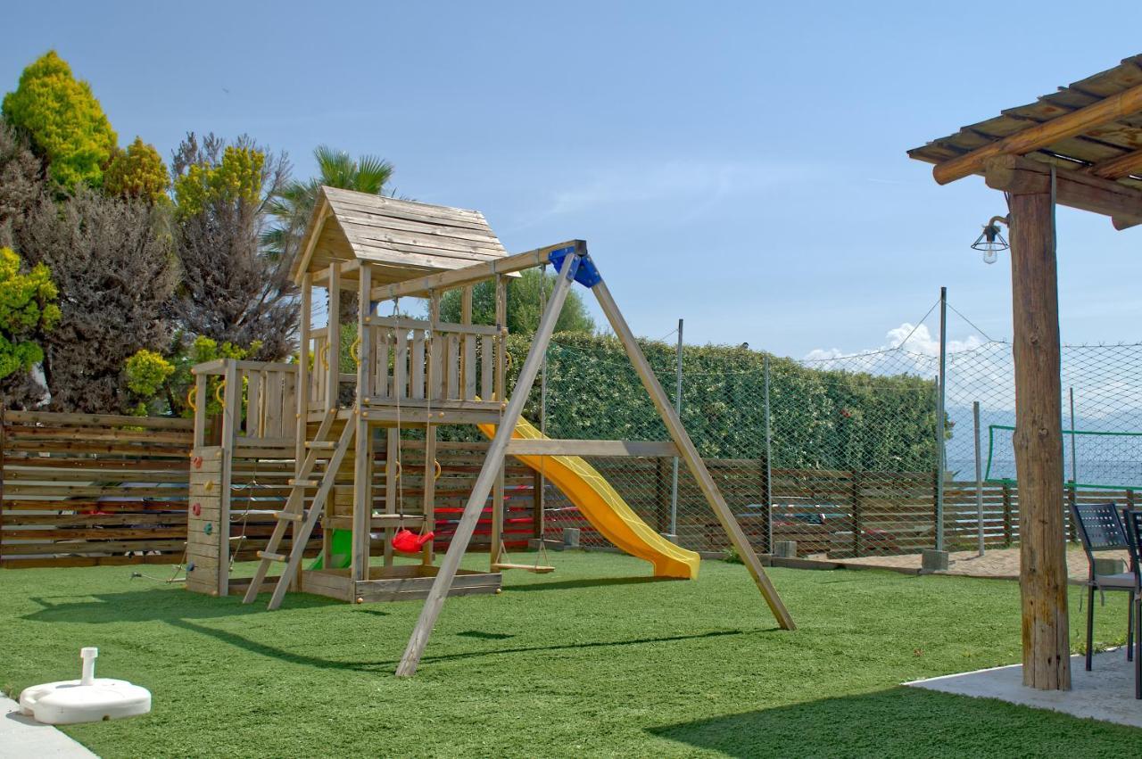 Epipleon Luxury -105- 35τμ με βεράντα 35τμ μπροστά στη θάλασσα Nafpaktos