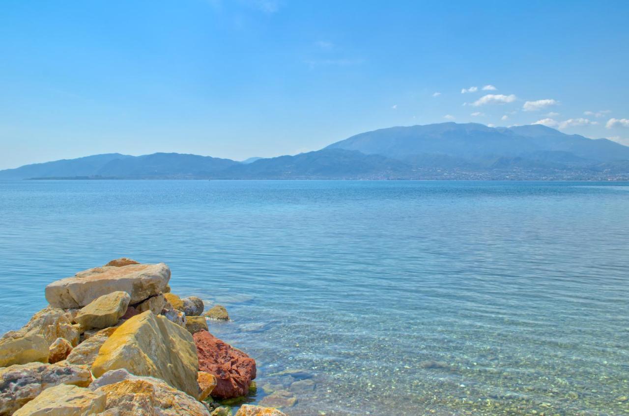 Epipleon Luxury -105- 35τμ με βεράντα 35τμ μπροστά στη θάλασσα Apartment